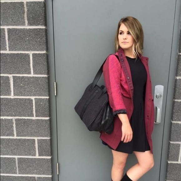 Nwt Lululemon Berry Cocoon Car Berry Coat Size small new 4 6 - Picture 4 of 6